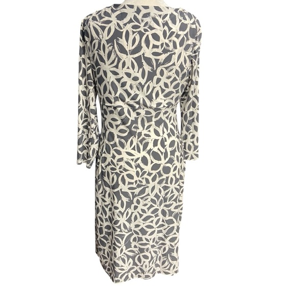 Lauren Ralph Lauren Grey and White Ruched Wrap Dress Size 8 V Neck Bodycon - Picture 6 of 13